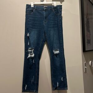 Pink Lily Distressed Stretchy Jeans! Size 33